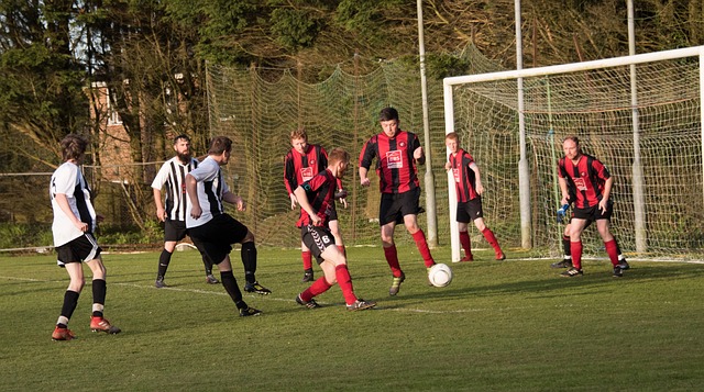 足球发展的 足球发展的